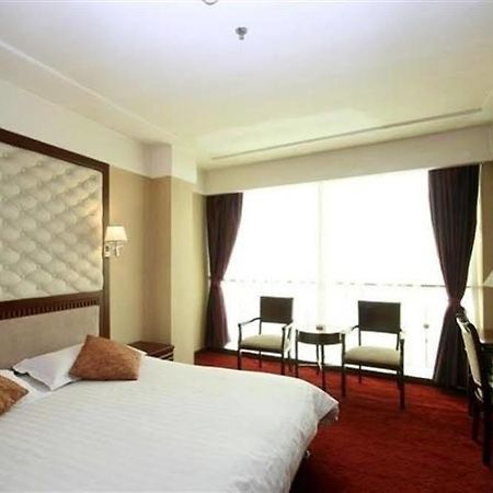 Qingpu Family Hotel Shanghai Exterior photo