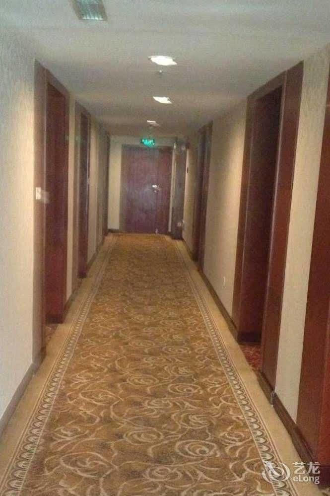 Qingpu Family Hotel Shanghai Exterior photo